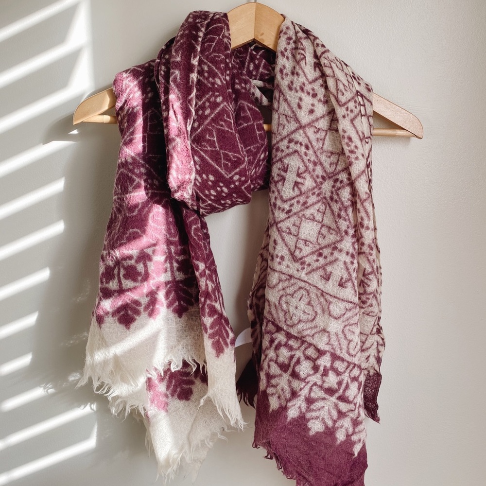 Ivory + mauve Anthropologie scarf